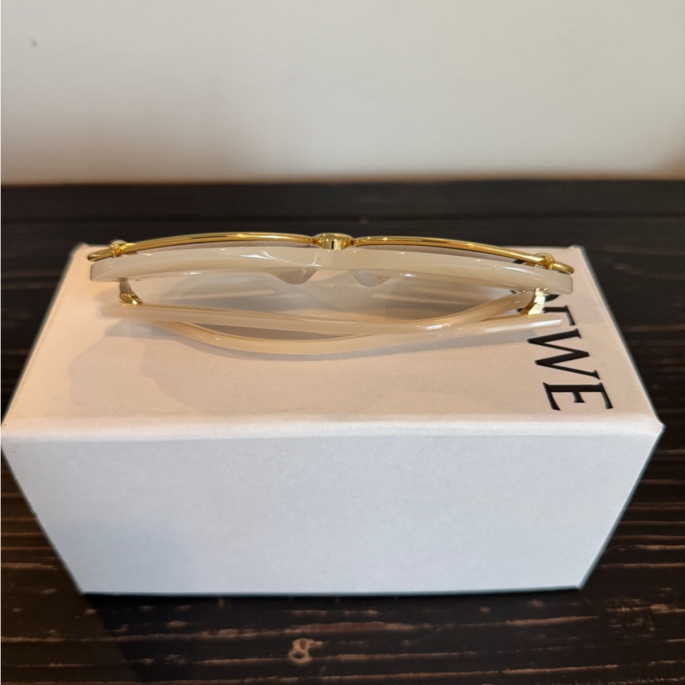 Loewe Double Frame Cat Eye Sunglasess - Picture 6 of 6
